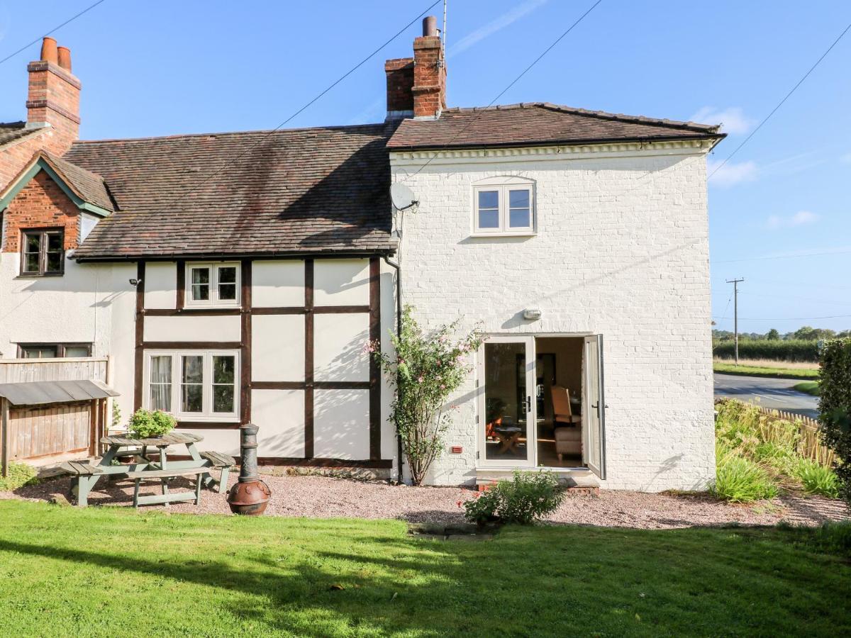 Bluebell Cottage Rugeley Eksteriør billede